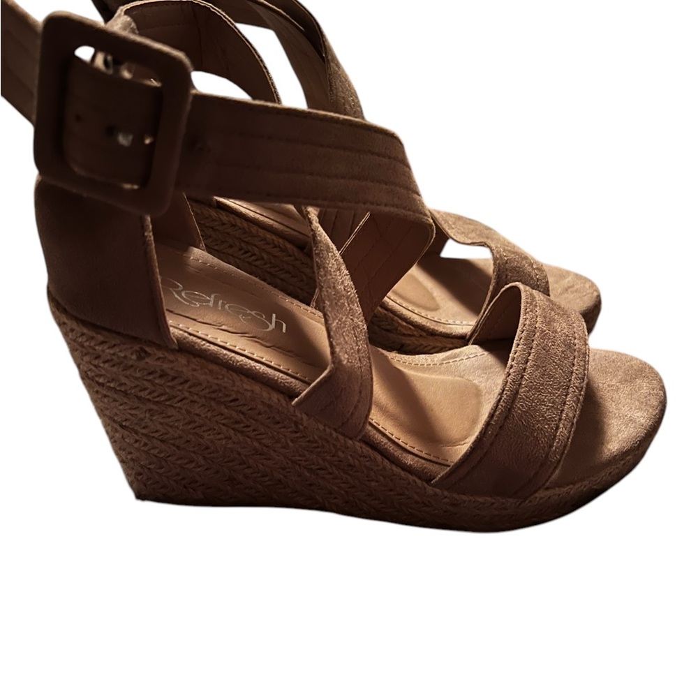 Refresh Women's Tan Wedge Sandals